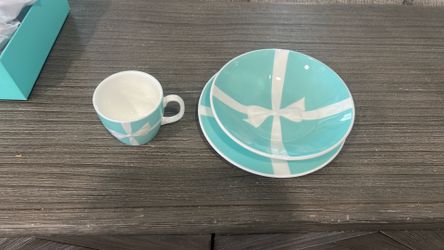 Tiffany & Co. Blue Gift Box Porcelain Cup & Plate Set