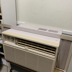 AC Unit  (5500 BTU) in Good Working Condition 
