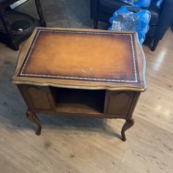 1890s. Nice Side Table