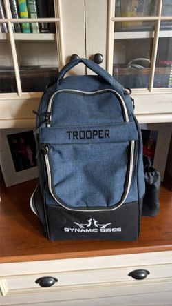 Dynamic Disc Backpack and 14 discs