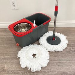 Brand New $20 Spin Mop System with 2pcs Replacement Microfiber mops