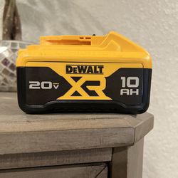 DEWALT XR 20-V Lithium Battery (10 Ah) 🚨$120 FIRME 
