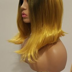 Short Blonde Gold Straight Wig