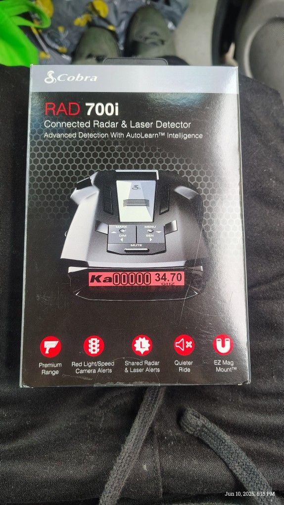 Cobra Rad 700i