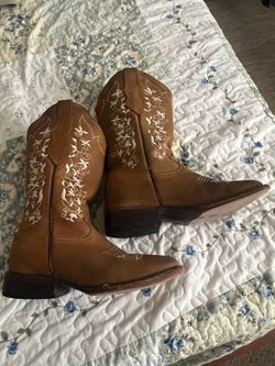 Women’s boots