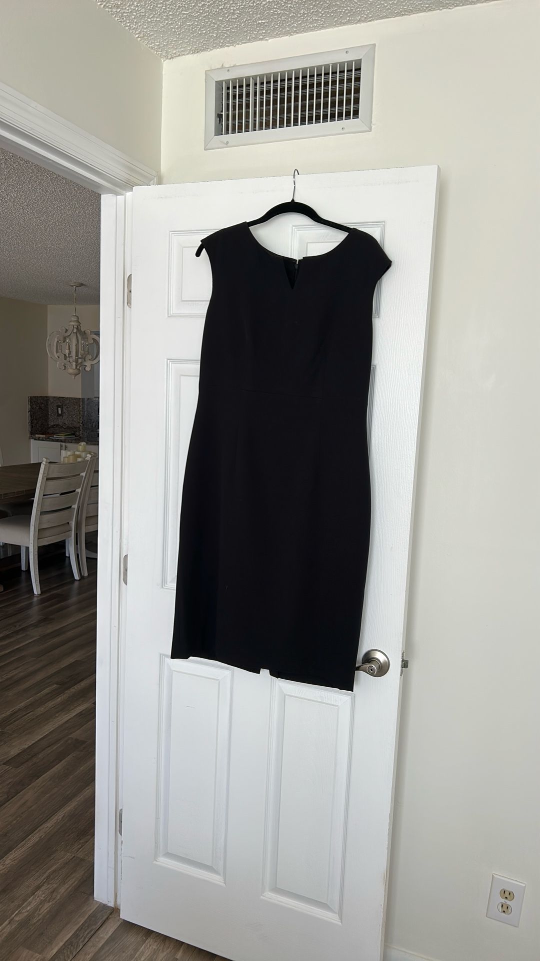 Kasper Size 10 Black Dress