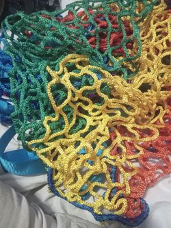 Kids climbing play net with hardware