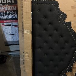 Full Size Bed Set. 