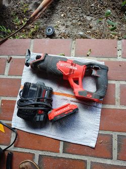 Craftsman V20 Reciprocating Saw with Battery and Charger