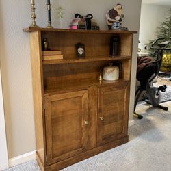 Vintage Wooden Bookcase Shelf w/ Two-Door Cabinet •FREE DELIVERY•