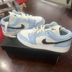 Air Jordan 1 low