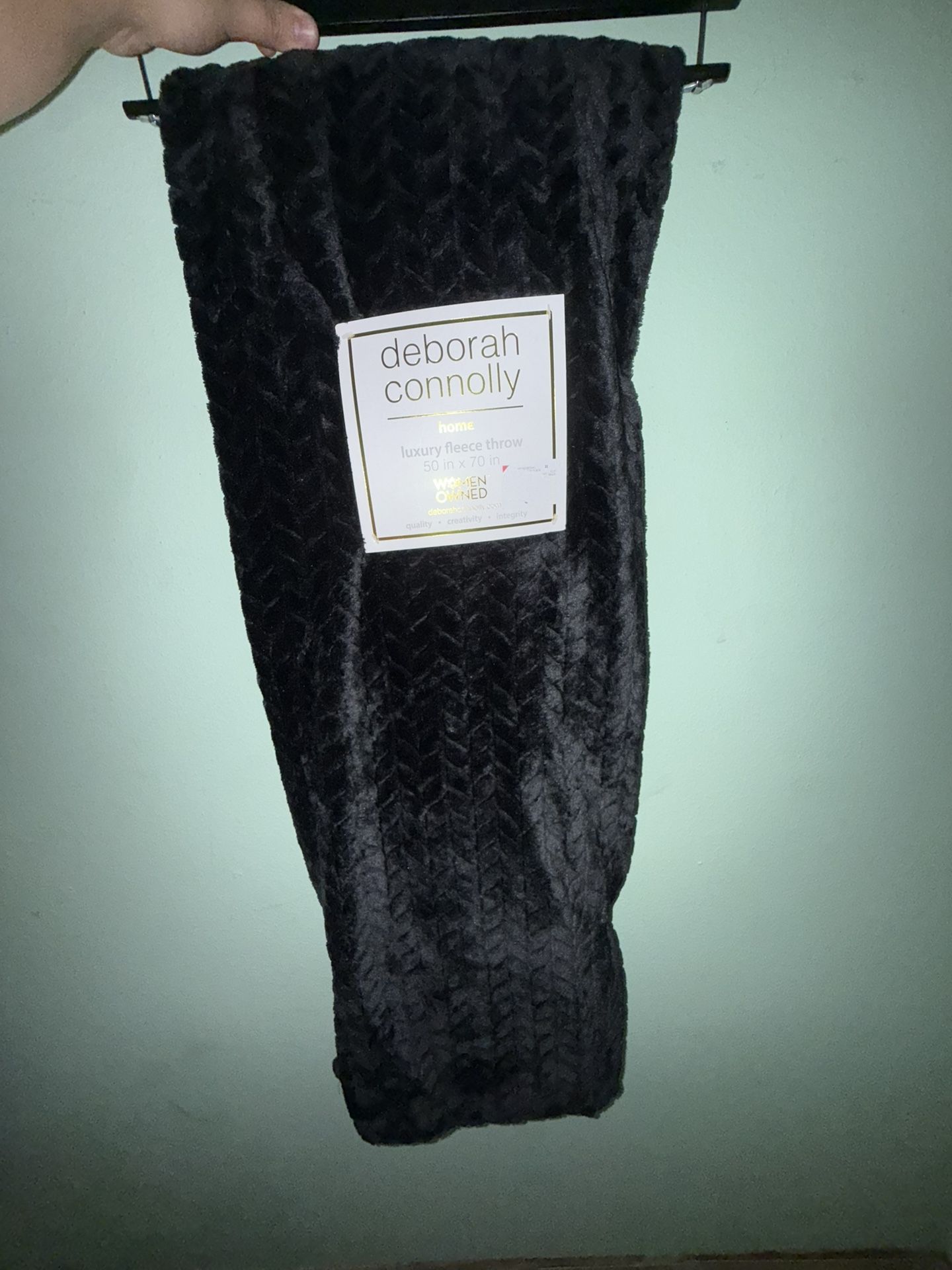 Black Tote Blanket NEW