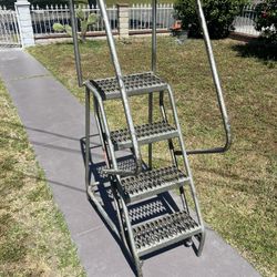 Industrial Ladder 4 Step Narrow Aisle Ladder - Assembled with 10" Top