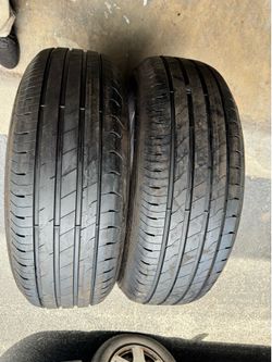 Set of 2 nice Good year tires 255/70/18 ( We install & balance)