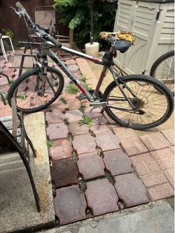 Nice used 26” bike see info$35