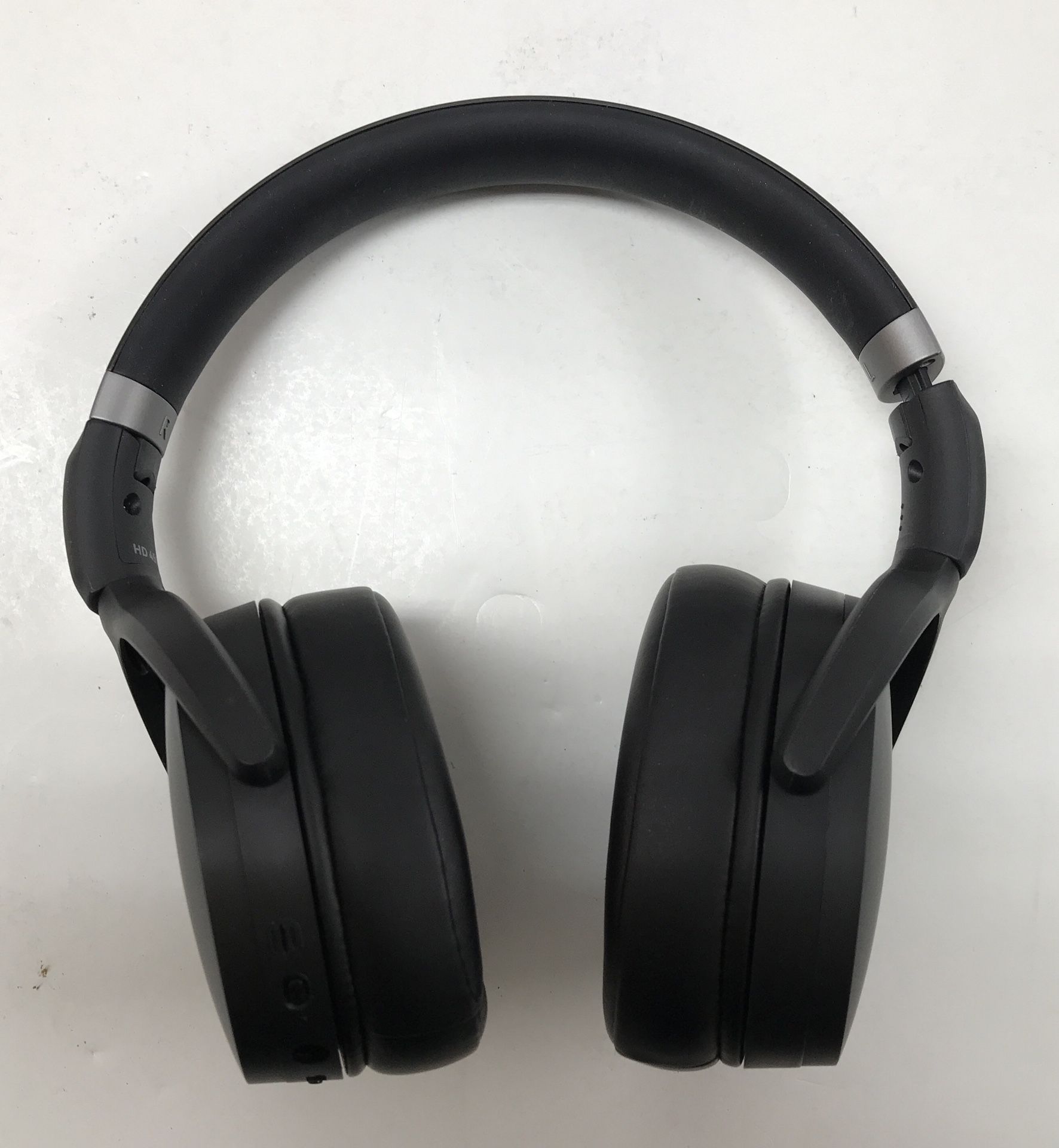 Sennheiser Wireless noise cancelling Headphones HD 450BT