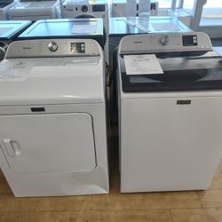 $1048(MSRP$2248, Save $1200) Maytag Washer and Electric Dryer Set 