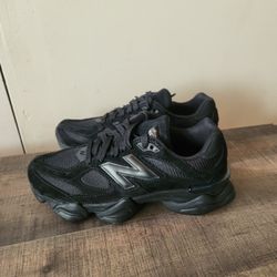 New Balance 9060 For Men's Size 9.5 Brand New 
