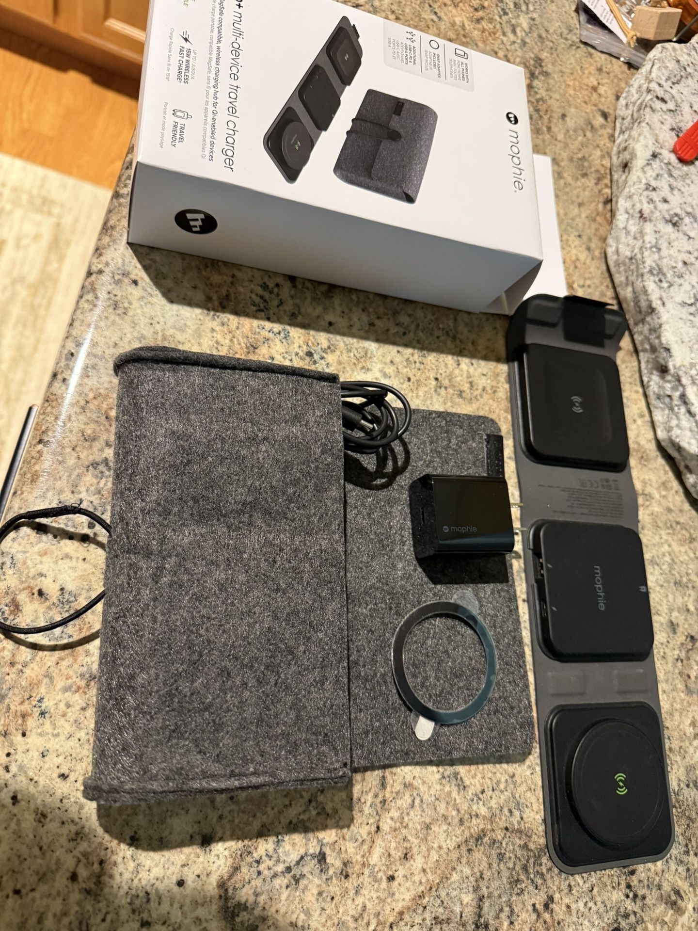Charging Station Travel For iPhone
