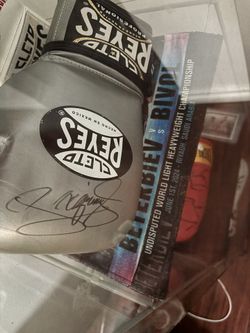 Manny Pacquaio Signed Glove