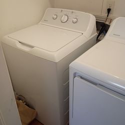 GE Hotpoint Washer/Dryer Set
