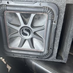 Kicker 12 Inch LR7