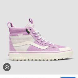 Vans Mte Size 9 Womens  Sold Separately 