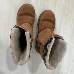 Sorel Tan Suede Winter Boots with Sherpa Lining size 5