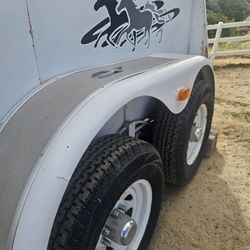 2 Horse Goose Neck Horse Trailer CIRCLE j