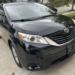 2011 Toyota Sienna