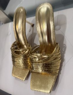 Gold Stiletto High Heels Ladies Size 8 1/2