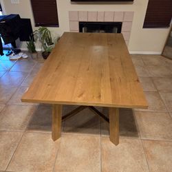 Dining Room Table 