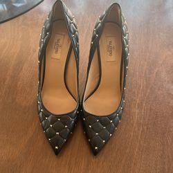 Designer Shoes * Valentino Pumps Size 39