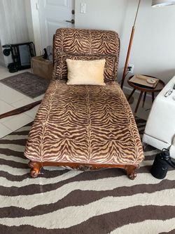 Chaise Lounge