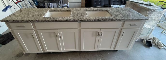 Double Bathroom Vanity