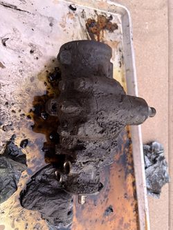 Rebuildable Chevrolet steering gearbox.