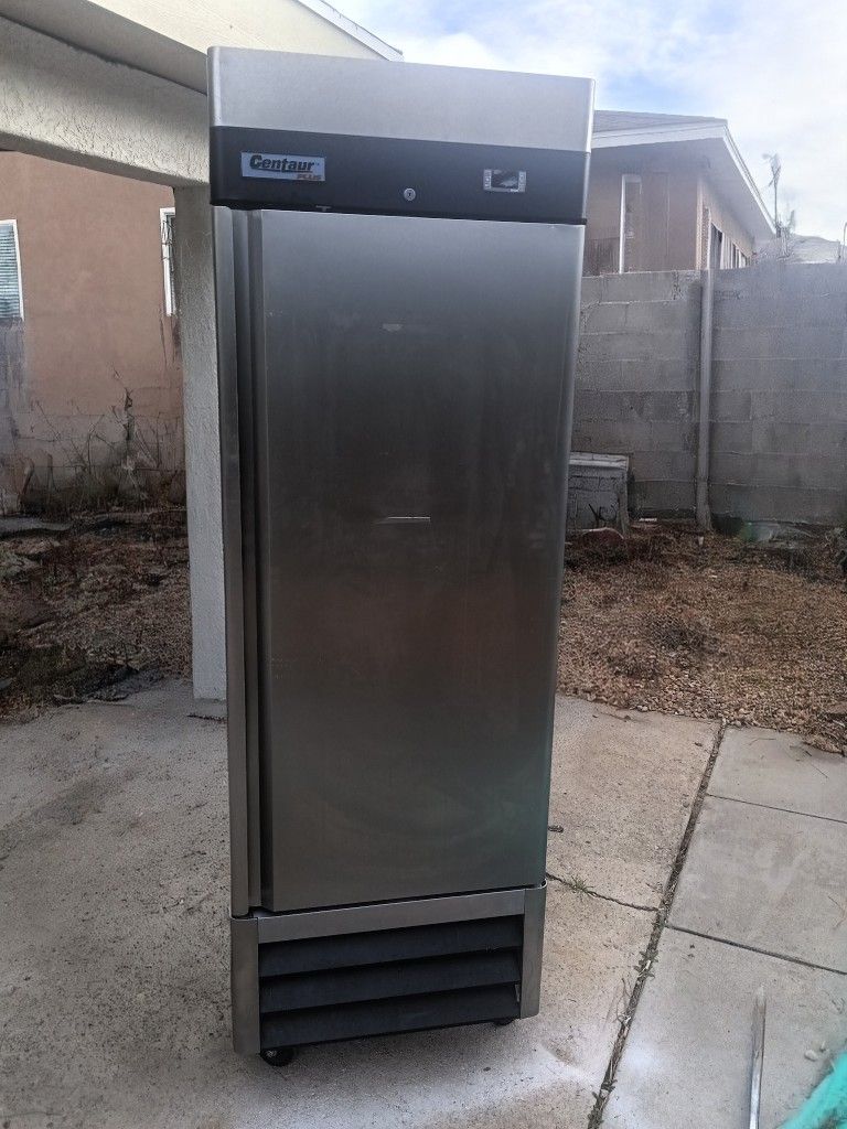 Refrigerator Commercial