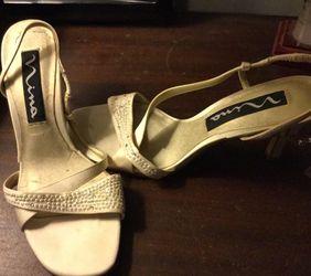 Nina dressy jeweled shoes w/heel, only out of the box once, great for weddings, formals & parties