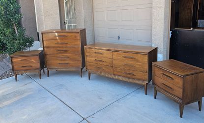 Mid Century Dresser Set