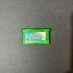 Pokemon Emerald- GBA Video Game