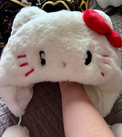 Japan Exclusive Plush Hello Kitty Pom Pom Hat