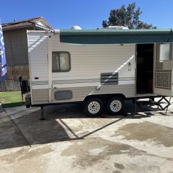 2006 Camper