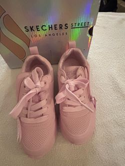 Girls Skechers shoes