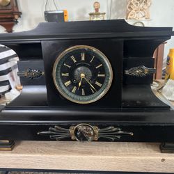 Shreve, Crump & Low Slate clock