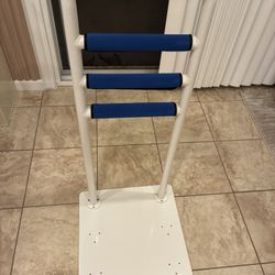 Yeezoo Chair And Couch Assist bar