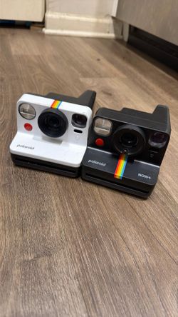 2 Polaroid Cameras (Now+ & Classic) – Instant Camera Bundle