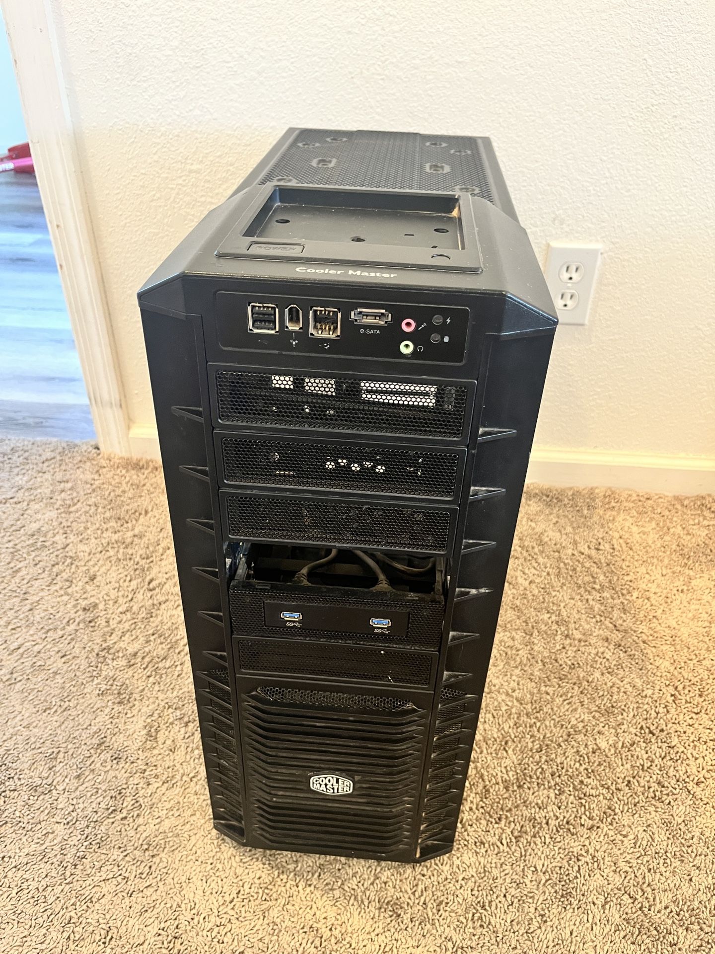 Cooler Master Full Size Tower Case