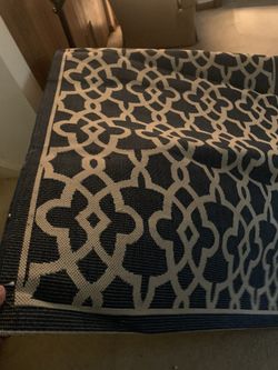 4x5.6 Rug Blue With White 