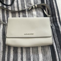 Michael Kors Crossbody Bag