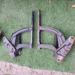 Chevy Hood Hinges  68 -70 Impala Or Caprice 